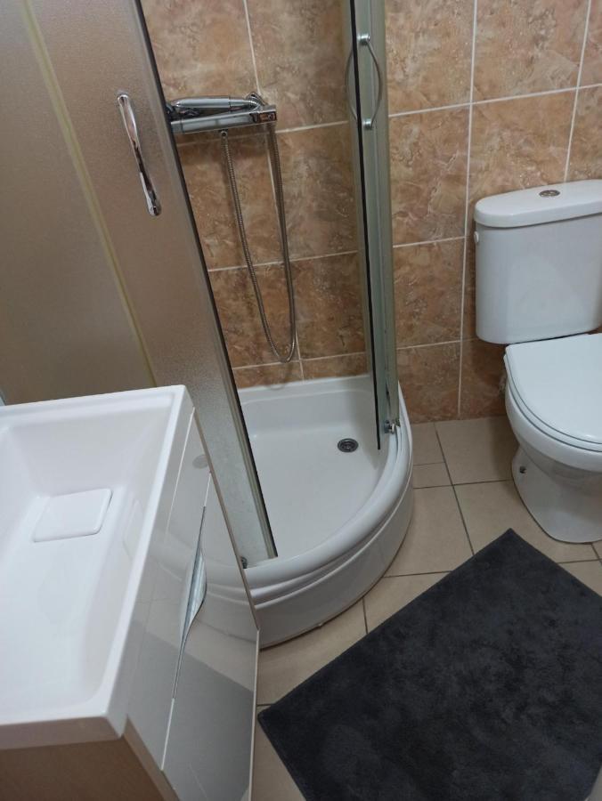 Ema Lux 3 Apartment Novi Sad Bagian luar foto
